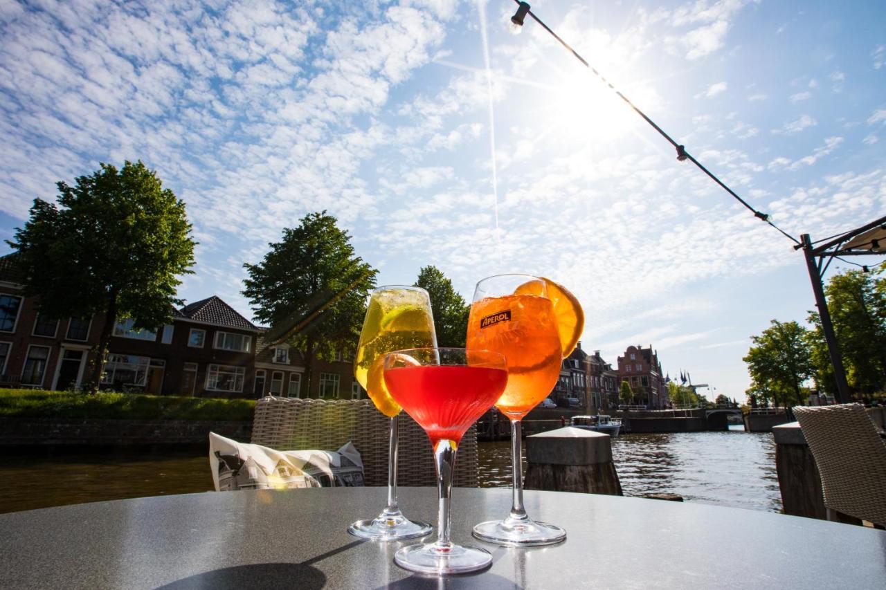 Hotel Cafe Restaurant De Posthoorn Dokkum Exterior photo